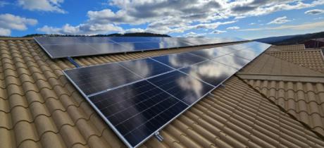 La Comunidad Energética de Huerta del Marquesado ya cuenta con sus primeras instalaciones de generación eléctrica mediante energía fotovoltaica