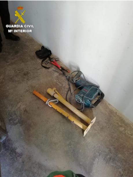La Guardia Civil investiga a una persona por hurto de material en dos obras en construcción