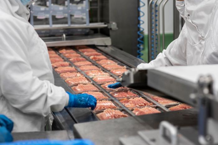 Incarlopsa dona más de 14.600 kilos de jamón a la Federación Española de Bancos de Alimentos