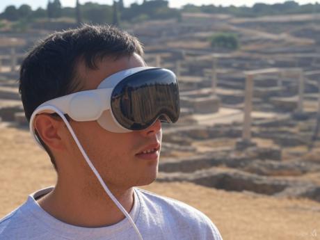 Segóbriga será el primer parque arqueológico del mundo que esté presente en las gafas de realidad mixta Apple Vision Pro