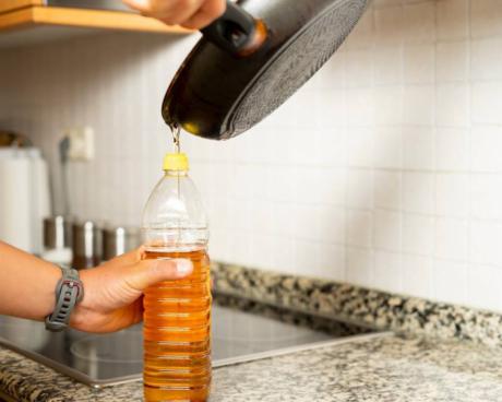 Sale a licitación el proyecto para la mejora del sistema de recogida separada de aceite de cocina