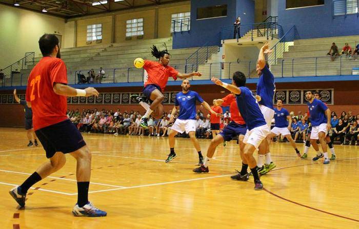 El Balonmano Benidorm se impuso al Ciudad Encantada