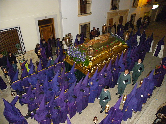 Mota se entregó en la procesión del Viernes Santo