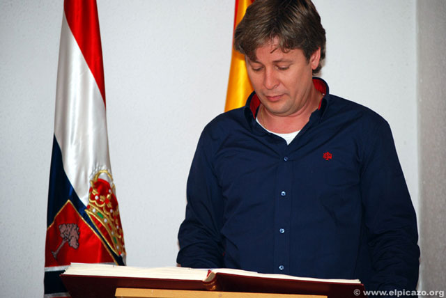 Discrepancias con las políticas del PP provocan una nueva dimisión en el ayuntamiento de El Picazo