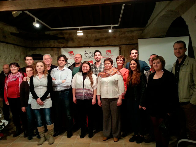 IU Mota presenta su candidatura con Cayo Lara ante una sala repleta de cambio