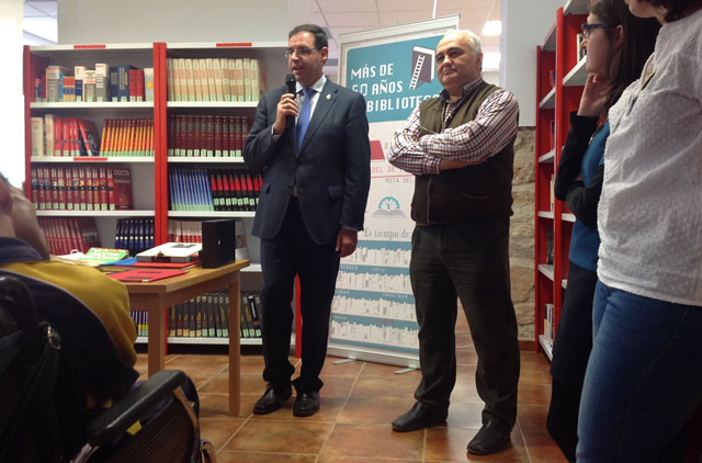 Prieto se une a los moteños en la celebración de los 50 años de su biblioteca