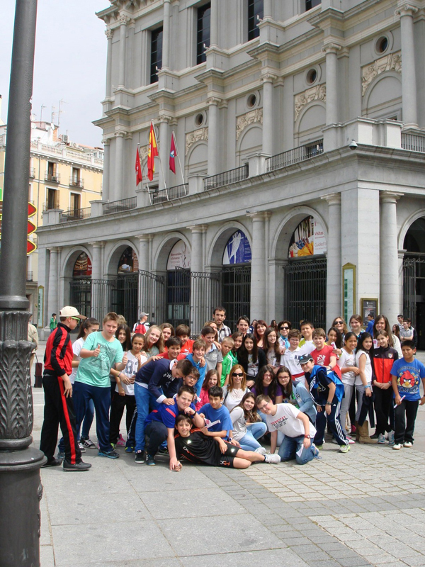 El Teatro Real de Madrid recibe a los alumnos del colegio de Santa Ana 