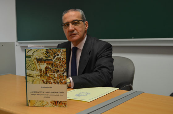 El profesor de la UCLM Feliciano Barrios presenta su obra ganadora del Premio Nacional de Historia de España 2016