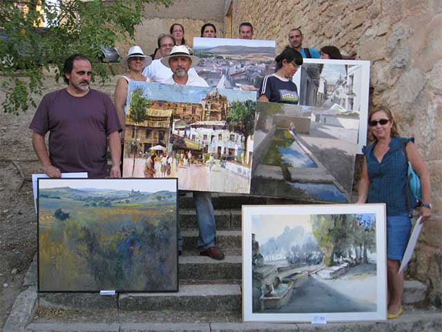 53 pintores participan en el primer concurso de pintara rápida de Uclés 