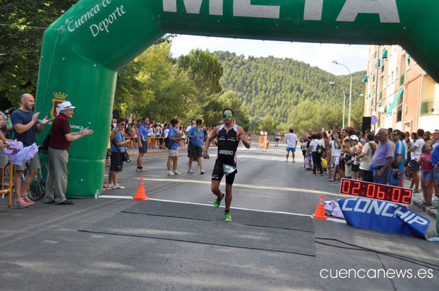 Arriero gana la XXV edición del “Triatlón Ciudad de Cuenca”