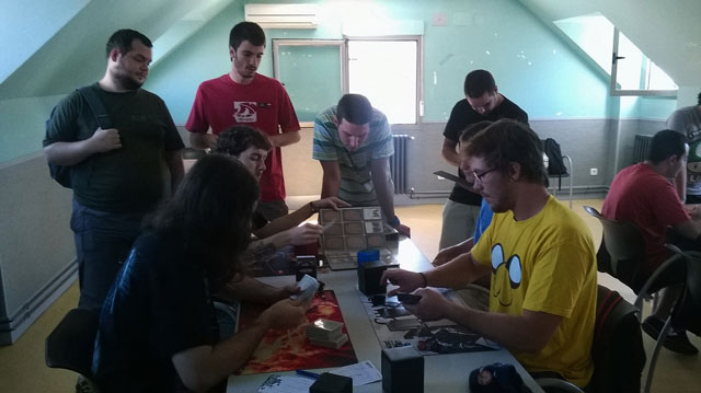 El Centro Joven acogió el “Torneo de San Julián de cartas Magic'