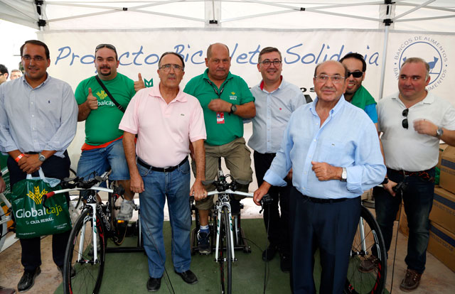 Globalcaja y Seguros RGA consiguen 723 kilos de alimentos gracias al Proyecto ‘Bicicleta Solidaria’ , record de la Vuelta