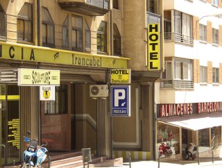 Los precios de los hoteles castellano-manchegos varían un 19% según la agencia que los oferte