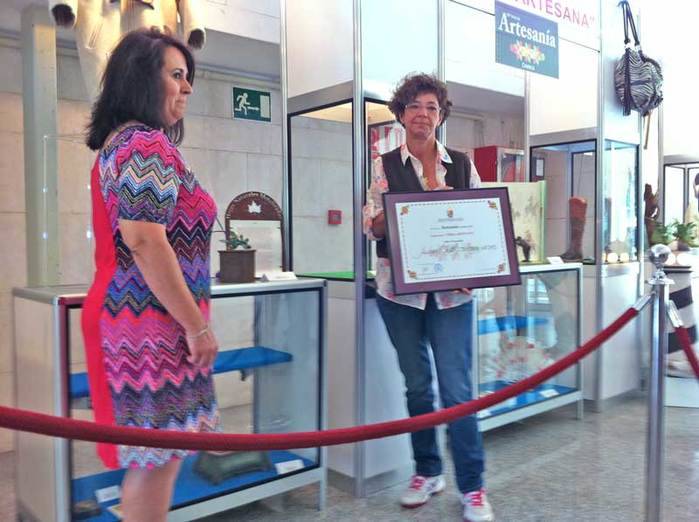 ‘Aritza’ del taller de artesanía Testone de San Sebastián gana el premio Obra Artesana 2015