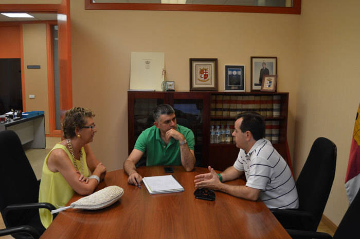 Godoy asegura que el Gobierno de Castilla-La Mancha quiere estrechar la colaboración con la Semana Santa de Cuenca