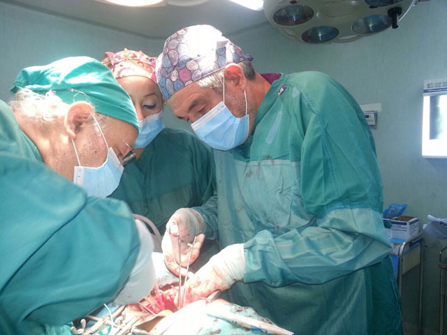 Urólogos de Toledo se desplazan de manera solidaria a Nicaragua para realizar intervenciones quirúrgicas