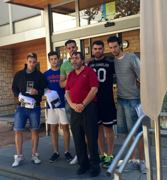 ‘Pakillos Team’ se hace con el trofeo al equipo ganador del torneo de Fútbol Sala ‘Verano Joven 2016’