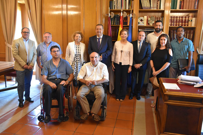 El Gobierno regional recibe a la nueva federación de asociaciones de atención a la discapacidad física y orgánica ‘CLM Inclusiva’