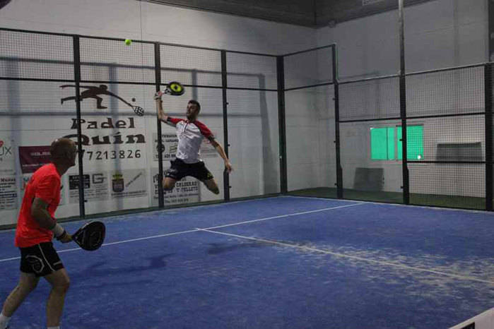 Más de 30 parejas lucharon por el título en Quintanar del Rey en la sexta prueba del Circuito de Pádel Diputación de Cuenca