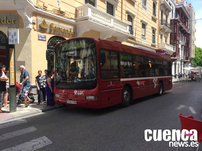 El lunes se pondrá en marcha el horario de verano de los autobuses urbanos 