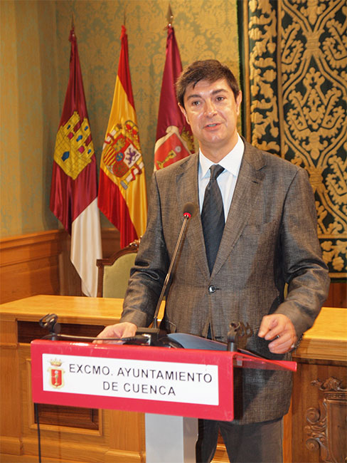 Ávila enviará otra carta a Echaniz para interesarse por el futuro del Hospital
