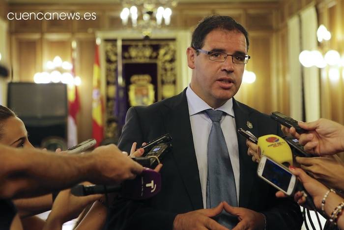 Prieto: “En octubre se decidirá si firmamos un acuerdo con el Ayuntamiento o se construye un Parque de Bomberos en la capital”
