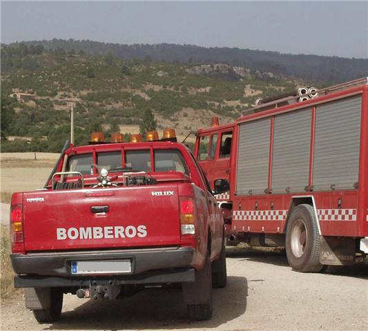 Controlado el incendio  que afecta a la pedanía de Valdecabras