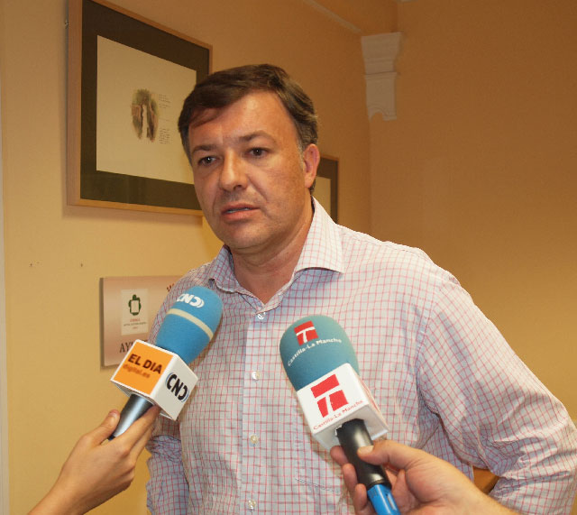 Darío Dolz denuncia el incremento “irracional” de la plantilla del PP por parte del PP