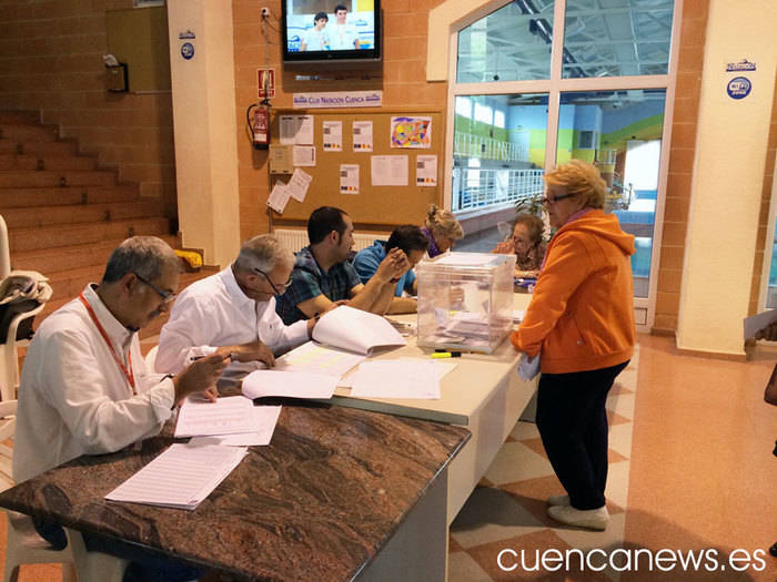 La participación electoral a las 18 horas en la capital es del 50,44%, en la región del 55,29 %