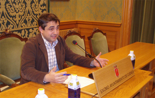 Ruiz destaca la trasparencia en las cuentas municipales y critica la obstrucción socialista en el funcionamiento del Ayuntamiento