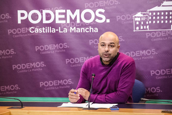 Molina pide a los diputados socialistas “que se rebelen contra cualquier pastiche de Gran Coalición”