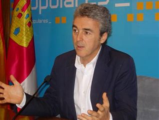 Esteban denuncia las contradicciones de Araújo al hablar sobre las cuentas públicas de Castilla-La Mancha 