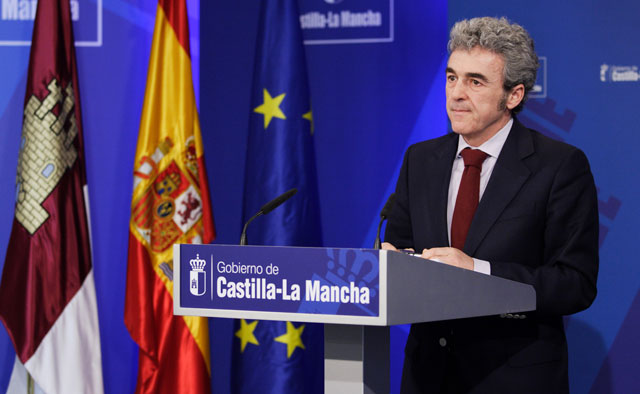 Esteban agradece a los profesionales del 112 la labor eficaz que prestan a la sociedad, que permite vivir y disfrutar de un entorno mucho más seguro