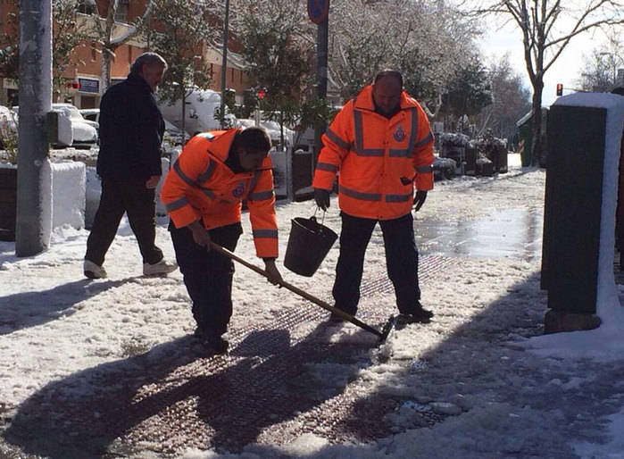 El Ayuntamiento ha consumido 150.000 kilos de sal para combatir la nieve y el hielo