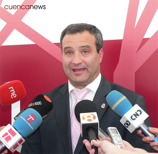 El alcalde de Cuenca pide a Zapatero, por el bien   de los españoles, que convoque elecciones generales