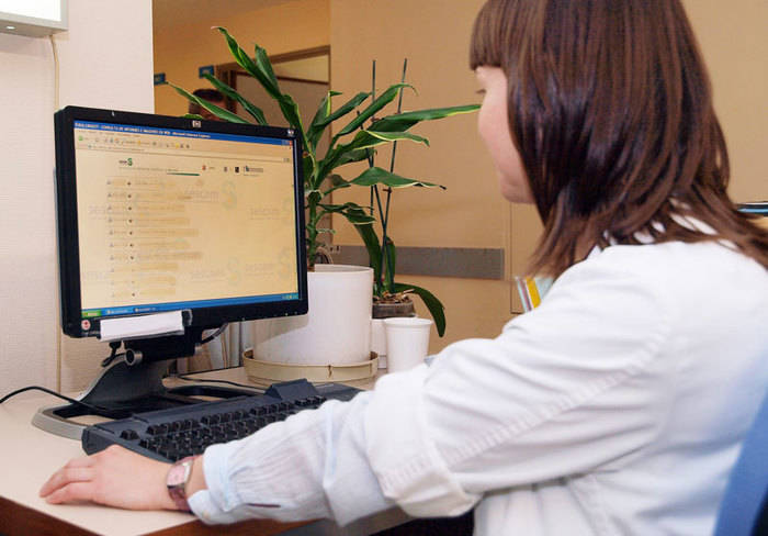 El SESCAM ha emitido cerca de 83 millones de recetas electrónicas en dos años