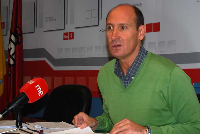 El PSOE de Cuenca, indignado por que Cospedal viniera ayer a “reirse de los conquenses”