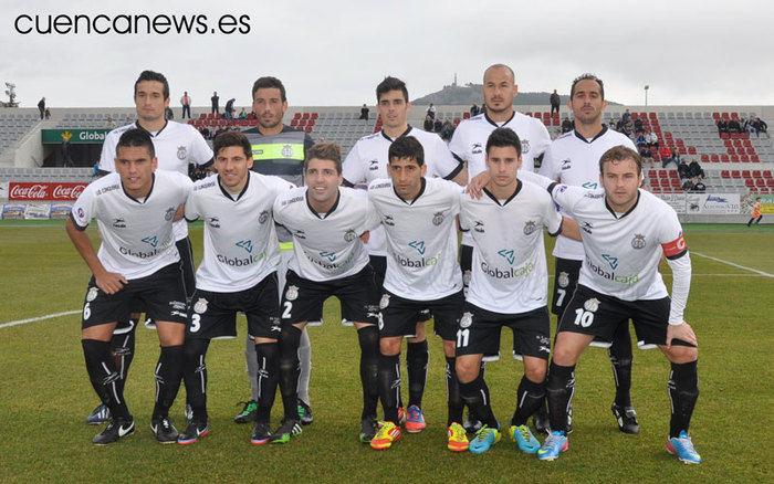 El Real Madrid C golea y adelanta al Conquense