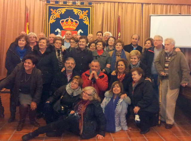 El alcalde de Huete recibió al Centro Cultural Castellano Manchego de Madrid
