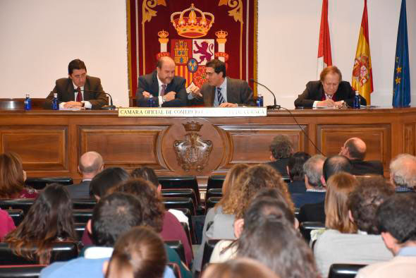  Martínez Guijarro afirma que los economistas de Castilla-La Mancha encontrarán un nuevo campo de trabajo en el Plan de Autoempleo