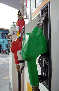 ACUTRANS denuncia que el precio de los combustibles sea de los más caros de Europa