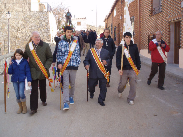El delegado de la Junta comparte con los vecinos de Hontecillas su fiesta en honor a San Antón