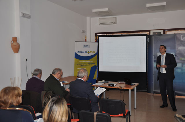 Mas de 1.300 personas se beneficiaron del programa “Emprende+ Más Cuenca“ durante el año 2013