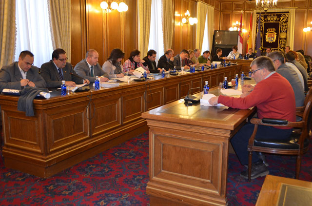 El Pleno de la Diputación aprueba la propuesta de los Planes Provinciales 2015