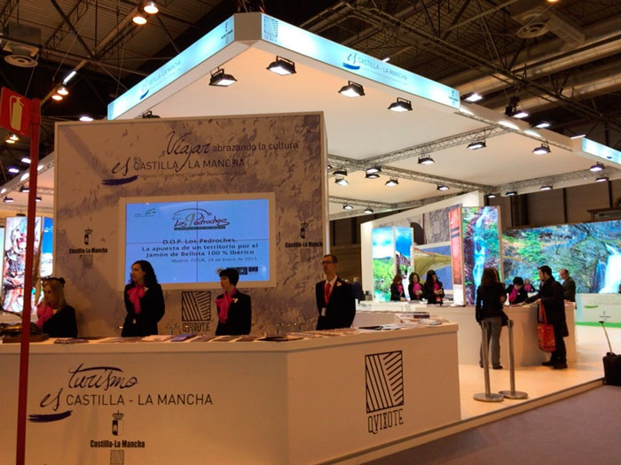 Casero califica como un “éxito” la participación de Castilla-La Mancha en FITUR