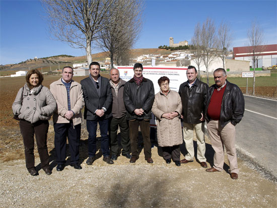La Diputación destina 180.000 euros a la mejora de la carretera entre Albaladejo del Cuende y Villaverde y Pasaconsol