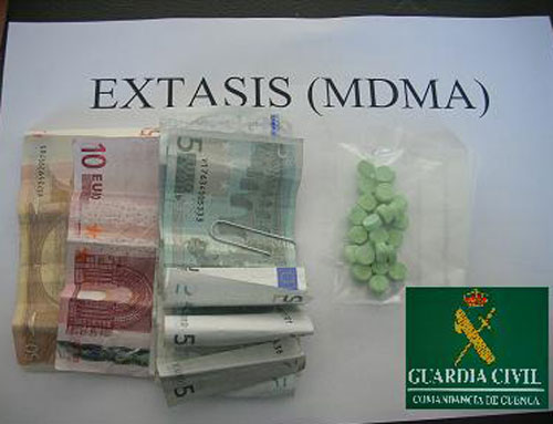 La Guardia Civil detiene a una persona por tráfico de drogas en Casasimarro