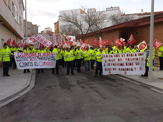 El transporte sanitario de CLM protesta ante la modificaciones laborales anunciadas por la empresa