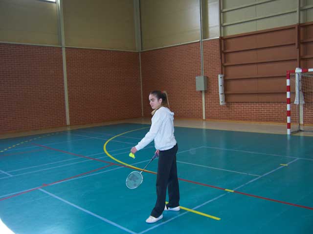 El bádminton escolar en Cuenca comienza a dar sus primeros raquetazos