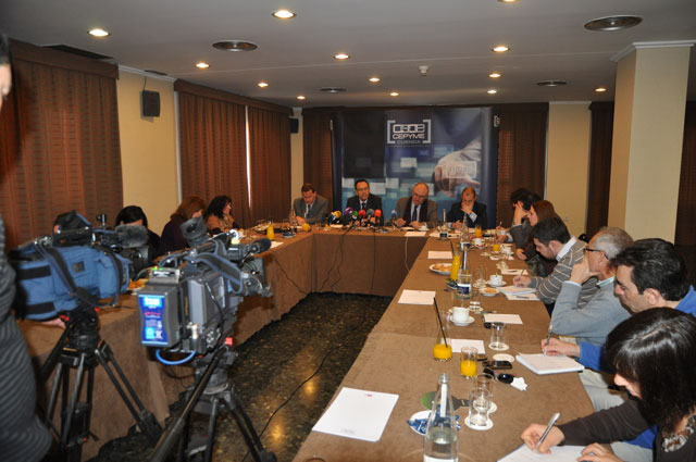 CEOE CEPYME Cuenca pide una combinación de control del déficit y medidas de estímulo para salir de la crisis